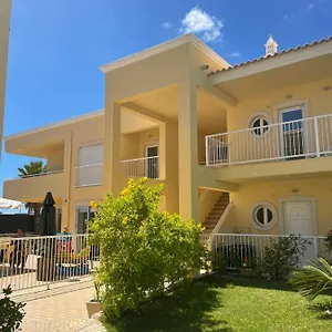 Apartamento 2 Bedrooms Vale Parra Praia Da Galé In A Privat Condomínio, Guia (Faro)